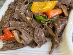 -天天向上素食餐厅(五台山店)