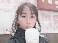 霸气芝士草莓-奈雪的茶(市百一店)