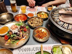 -草家酱蟹炭火烤肉店(珲春南路二店)