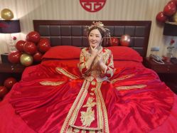 -艾米丽婚纱礼服