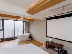 -闲隅江景艺术酒店(解放碑洪崖洞总店)