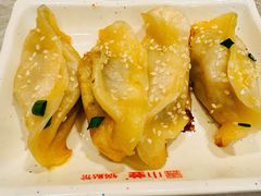 牛肉鍋貼-小姜锅贴(凤凰街店)