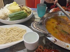 -鸡遇虾煲干锅火锅(小寨金莎店)