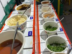 自助调料区-有拈头成都市井火锅(南中环店)