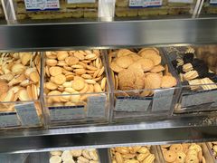 曲奇-上海哈尔滨食品厂(汇联商厦店)