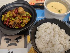 -老娘舅餐厅(黄龙体育中心店)
