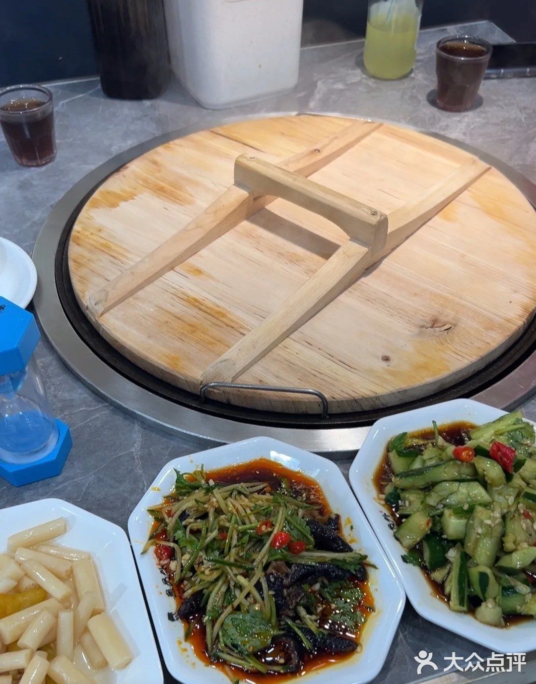 0元玩转这座城 在点评涨知食了 店面挺大的