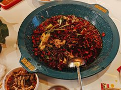 -渔香岛美蛙鱼头火锅(黔灵山公园店)