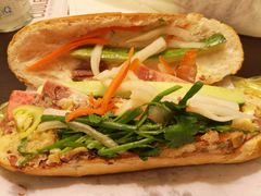 -Bánh Mì Huynh Hoa