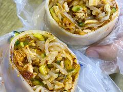 素卷馍加把子肉和卤蛋-安徽阜阳卷馍(西单店)