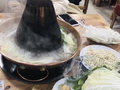 -楼外楼大刀肉传统火锅(西安大路店)