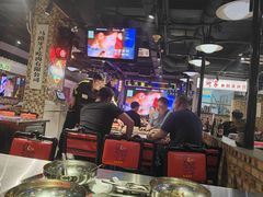 -马路牙子烧烤音乐酒馆(望京店)