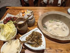 -滇香肴·云南菜蒸汽石锅鱼(云南北路店)