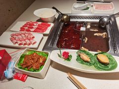 -海底捞火锅鲜切牛肉主题店(长寿路店)