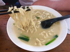 -三百碗宝应长鱼面(板仓街店)