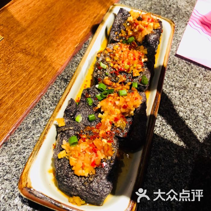 臭豆腐                 团团滴粒滚圆           团团滴粒滚圆