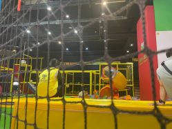 -蹦蹦跳跳(新奥购物中心店)