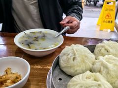 -胡成记口蘑龙眼包子(盐道街店)