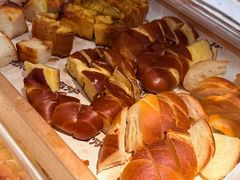 -方炉·天然食材面包店(青秀店)
