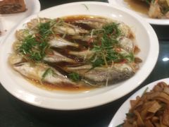 -广东仔港式茶餐厅(银泰店)
