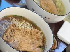 秘制大排面-百年老字号·观振兴蟹黄面·三虾面·苏式面(观前街富仁坊巷店)