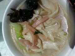 -萧记三鲜烩面美食城(郑汴路店)