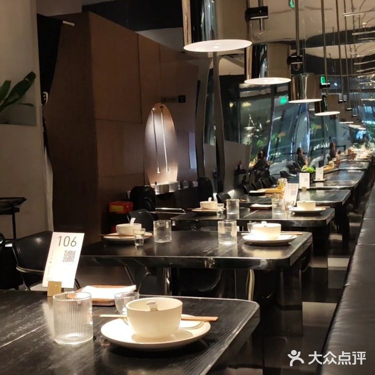 深圳也有了!!可以免费簪花和漂漆的餐厅