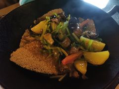 一个锅巴和时蔬-薇酌饮·陕西菜(南门外店)