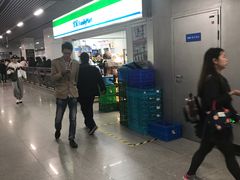 -全家便利店(虹桥路四店)