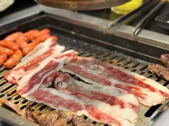 -臻牛烤肉