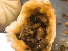 麻辣香菇鸡丁包-老陶包子铺(南大西南村店)