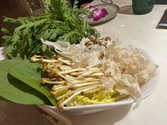 -喃喃椰·糟粕醋椰子鸡火锅(七堡花园店)