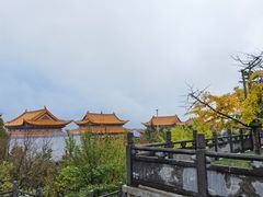 -三塔倒影公园