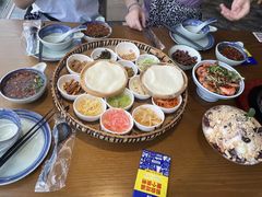 -包整·丝娃娃(一览甲秀楼风景店)