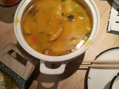 -山城外·非遗酸菜鱼(新都汇融店)