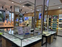 -光明眼镜·蔡司授权(徐泾店)