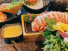 -湊湊火锅·茶憩(新中关购物中心店)