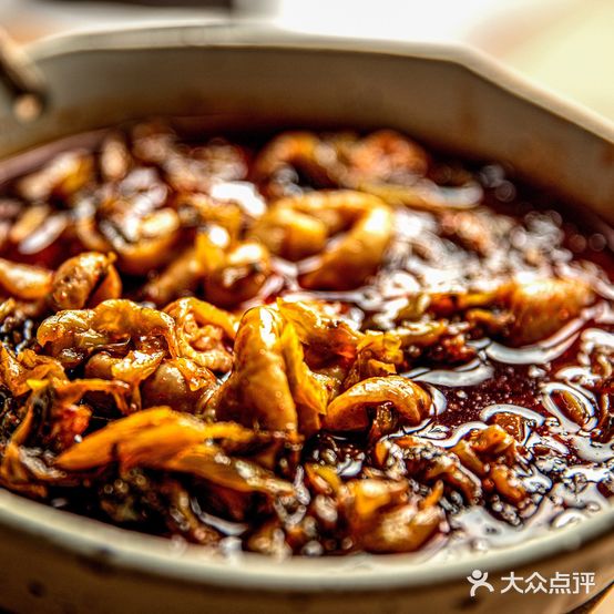 毛嬢嬢网红特色酸菜肥肠