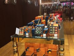 -VENCHI 闻绮(上海佛罗伦萨小镇店)