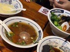 -黑白电视长沙小吃(美林M·LIVE天地东座店)