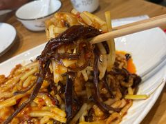 鱼香肉丝-小三峡食府(西五路店)