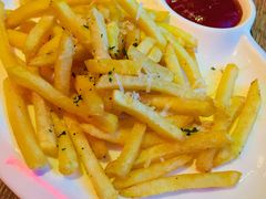 -玛格萝妮(汇智国际商业中心店)