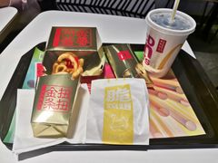 -麦当劳(国家体育场南路店)