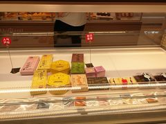 面包甜点陈列柜-好利来(万卉路店)