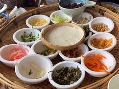 -包整·丝娃娃(一览甲秀楼风景店)