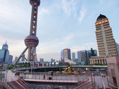 -陆家嘴空中步行连廊