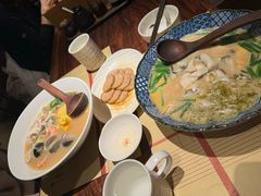 -荣家黄鱼面(前滩太古里店)