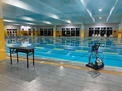 泳池-极动室内恒温游泳馆