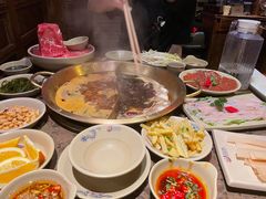 -小龙坎火锅(湖滨银泰in77店)