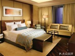 -深圳星河丽思卡尔顿酒店